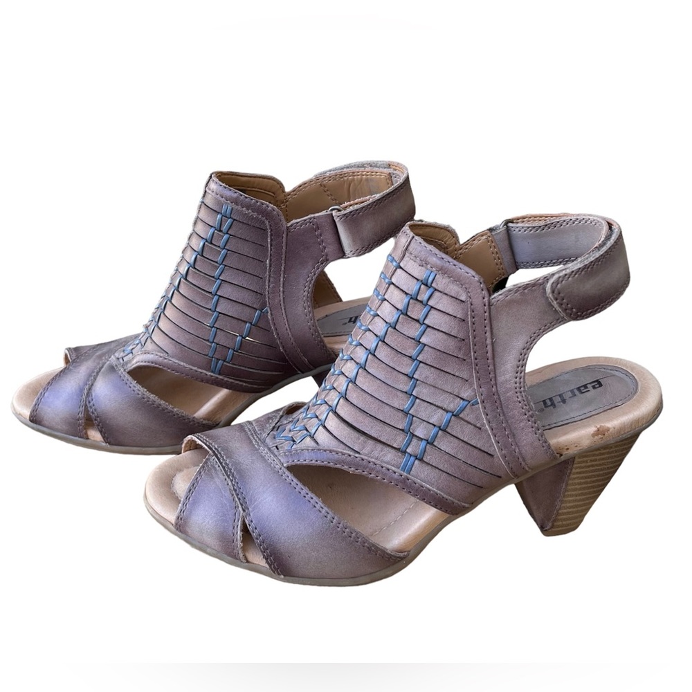 Earth Libra Woven Taupe Grey Heeled Ankle Sandals Sz 8B